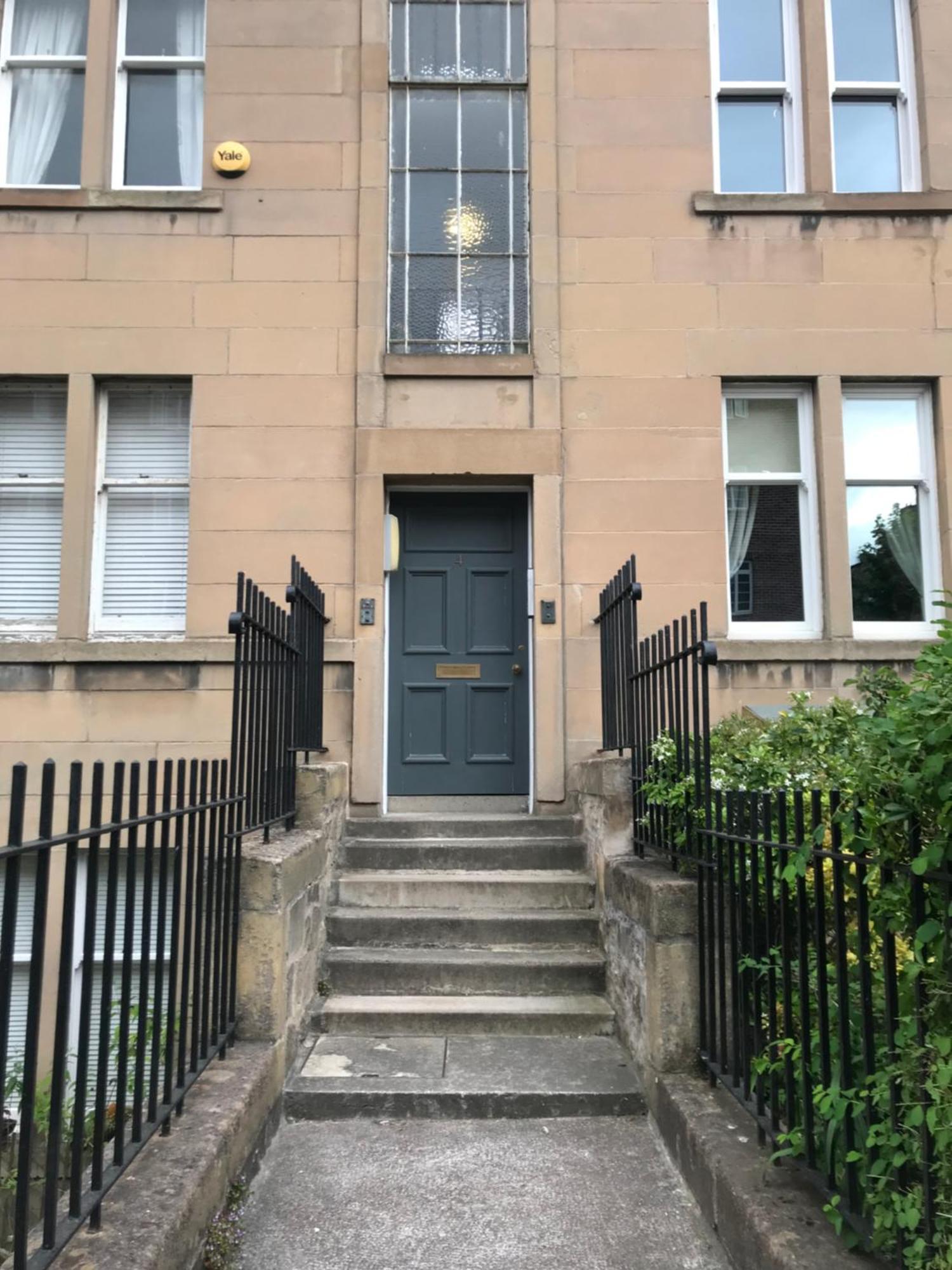 Spacious And Modern 2 Bedroom Flat Near The City Centre EDI Exterior foto